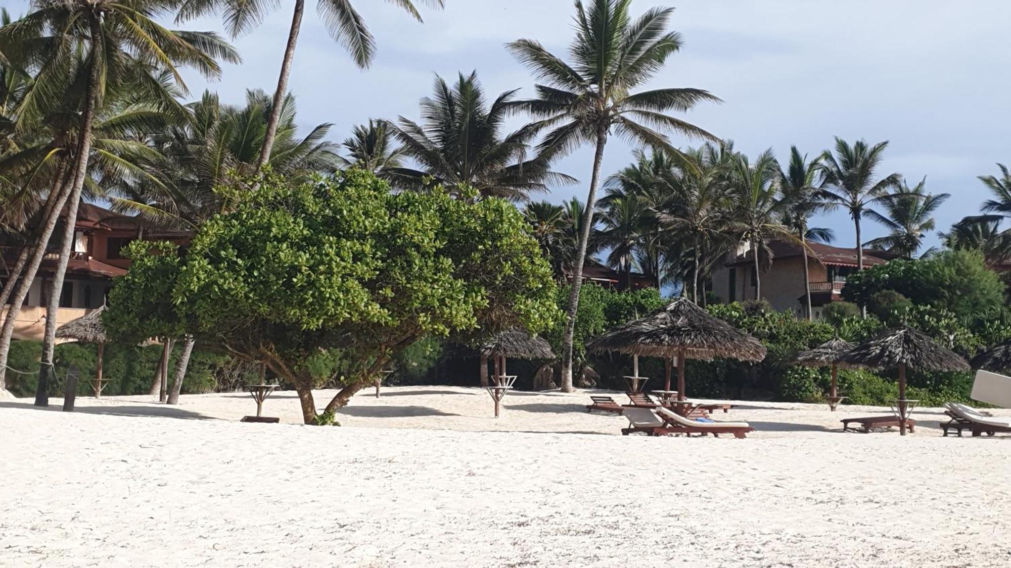Marijani Holiday Resort ワタム エクステリア 写真